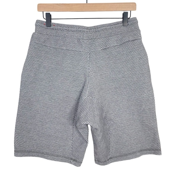 Nike Tech Fleece Shorts Mens Medium Gray Printed Zip Pocket Athletic Streetwear - Picture 5 of 9